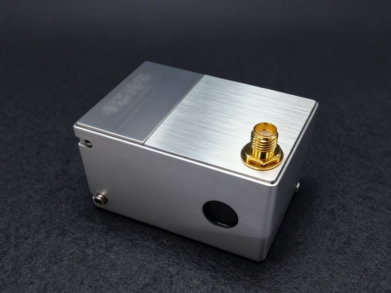 聲光偏轉(zhuǎn)器技術(shù)綜述：原理、性能與應(yīng)用